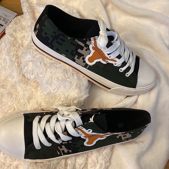 FOCO Other - Texas Longhorn branded with modern camo design canvas shoes. Mens size 9